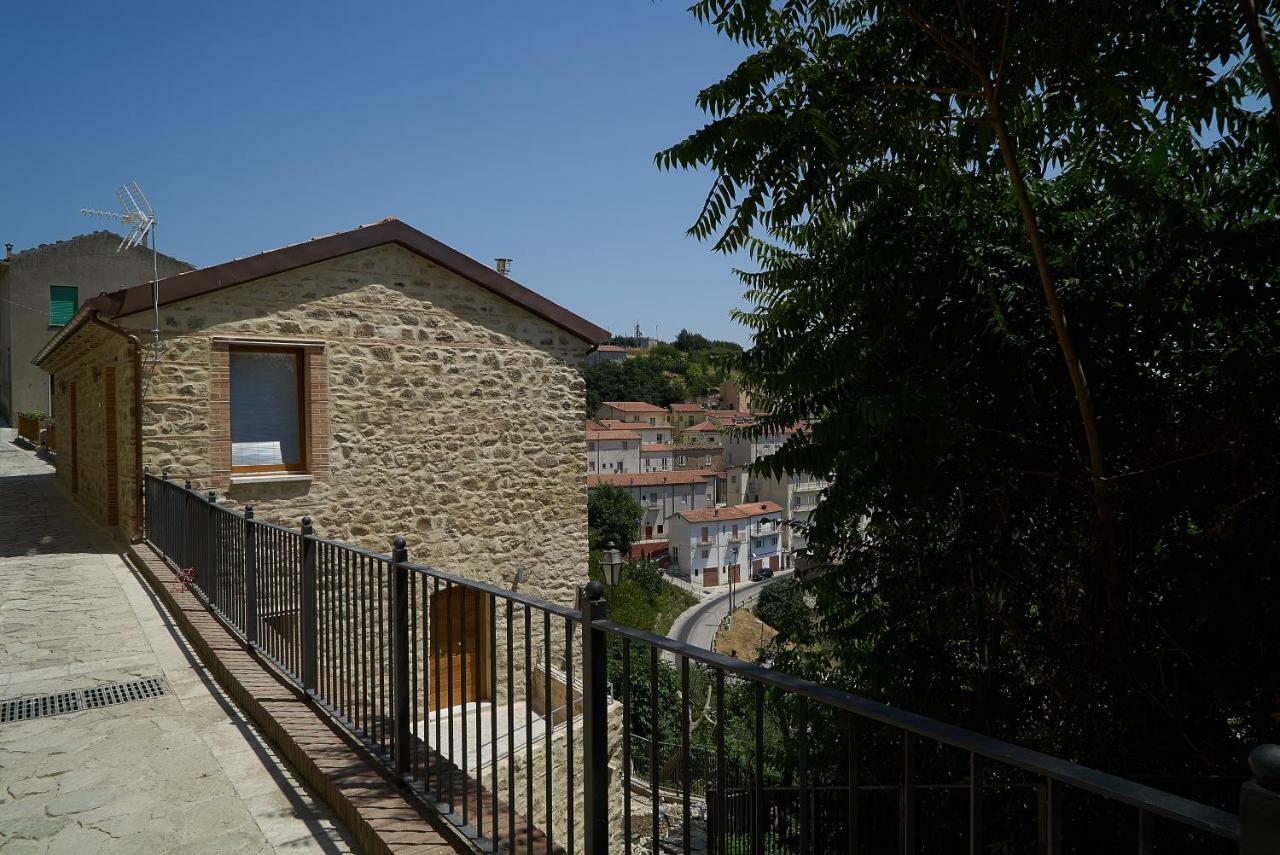 Le Radici Delle Nuvole Hotel Cairano Exterior photo